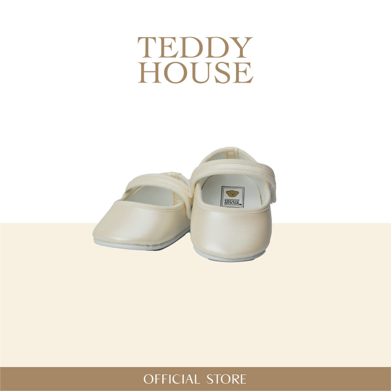 Accessories :  Court Shoes Cream 12 Inch